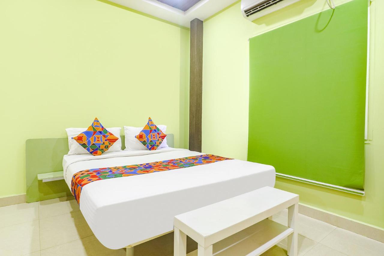 Fabexpress Airport Stay Inn - Nr Hyderabad International Airport, Shamshabad Экстерьер фото